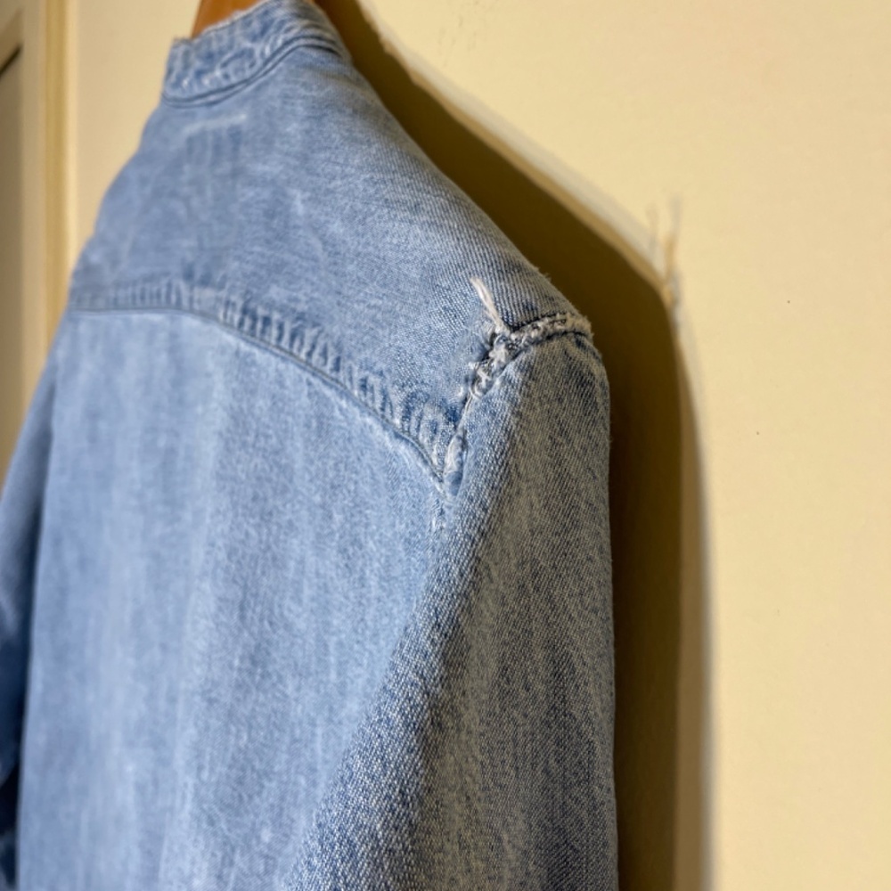 Blue Denim Jacket With Toggle Closures - image 7